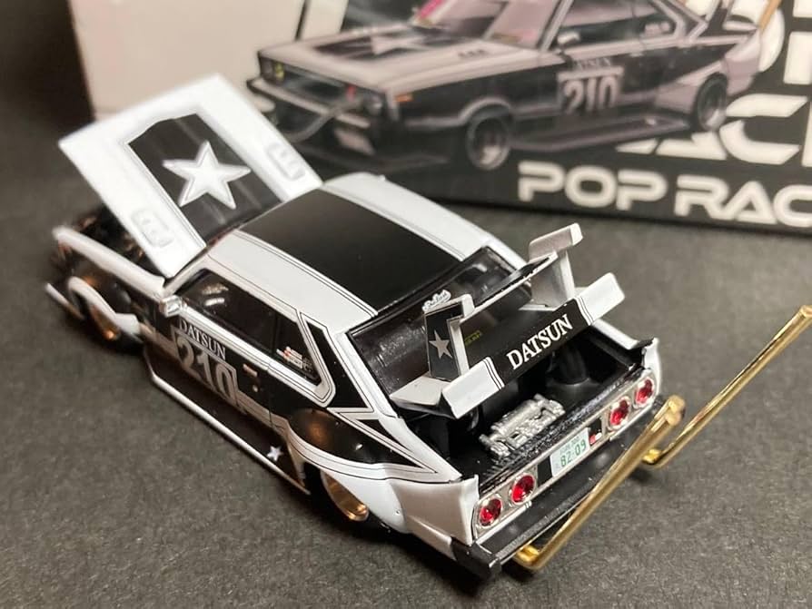 ご当地熊本☆ストラップ　ワルモンのワルスイカ　激レア　レトロ　暴走族 POP RACE 1/64 日産 スカイライン SKYLINE C210 暴走族 竹槍